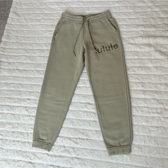 Loungeful High Rise Jogger Graphic *Full Length Size 6 in Raw Linen Stretch Cozy - Picture 3 of 14